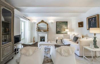 The City Beach Holiday Home