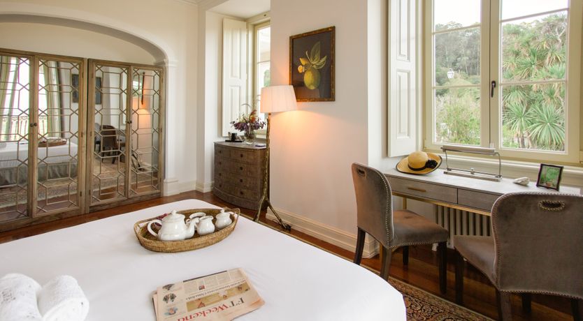 Photo of Romantic Outlook