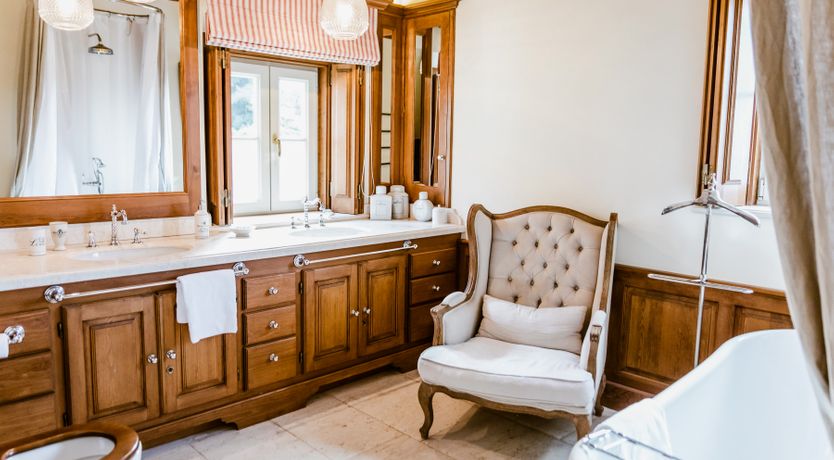 Photo of Romantic Outlook