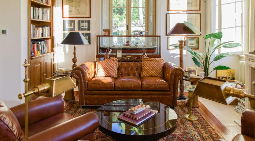 Photo of Romantic Outlook