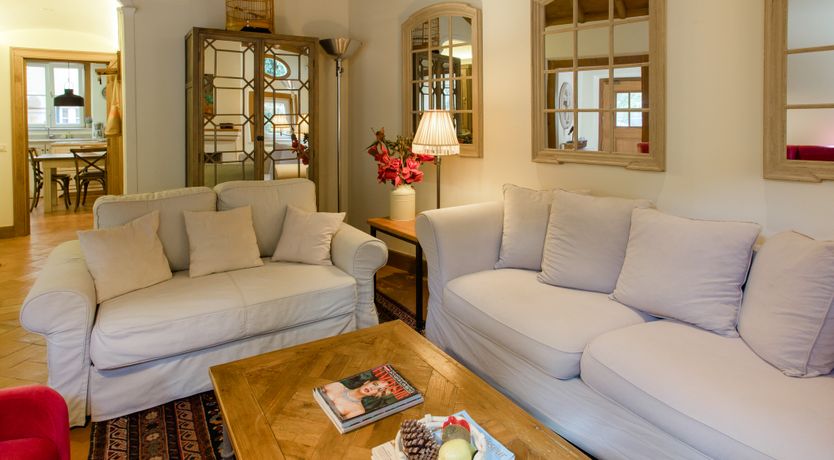 Photo of Romantic Outlook