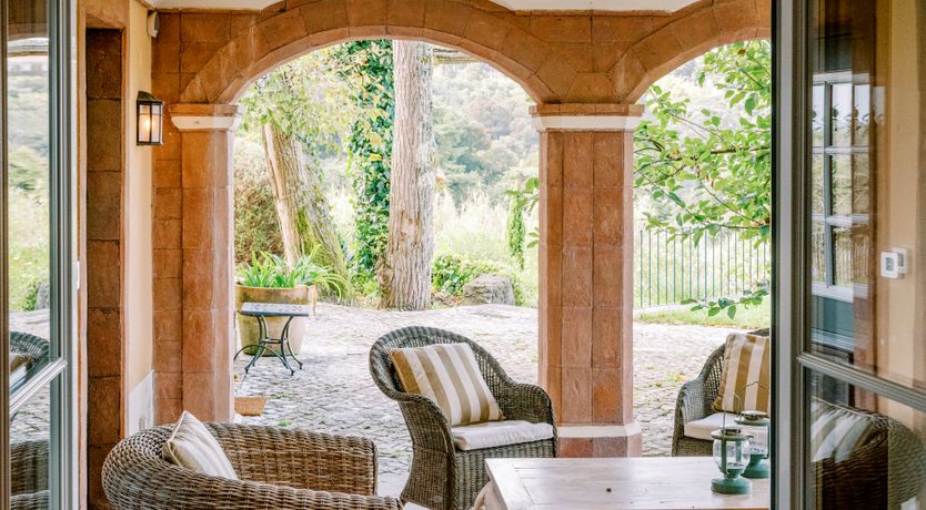 Photo of Romantic Outlook