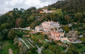 Photo of romantic-outlook