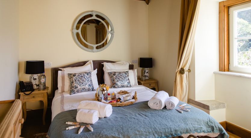 Photo of Romantic Outlook