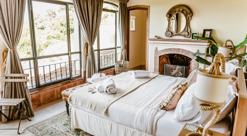 Photo of Romantic Outlook