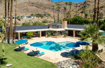 Desert Grandeur Holiday Home