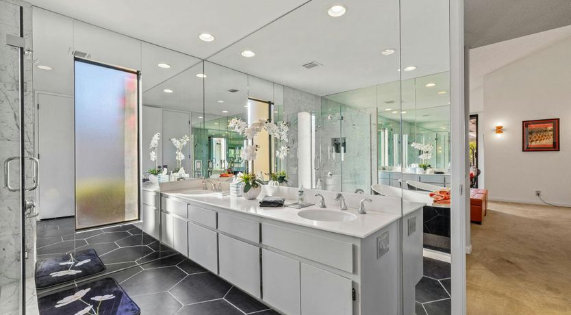 Photo of Desert Resort