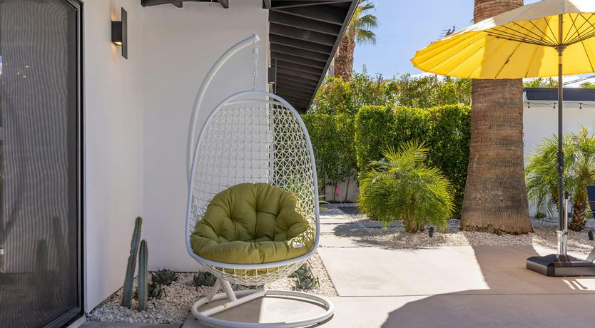 Photo of Pink & Palms