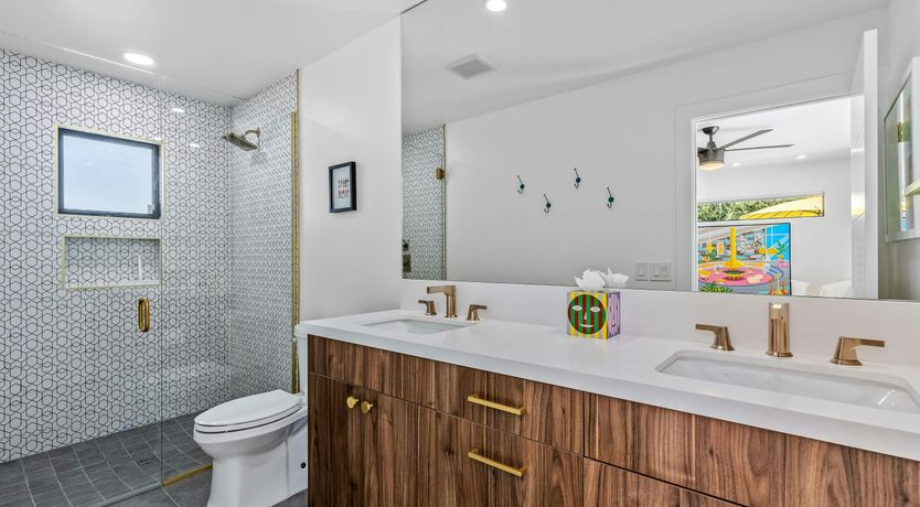 Photo of Pink & Palms