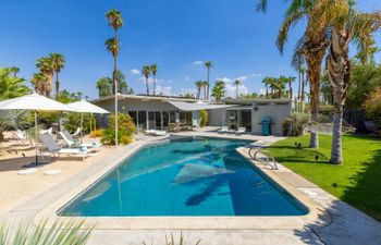 Golden Gables Holiday Home