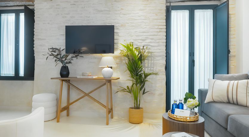 Photo of Pilatos Passage