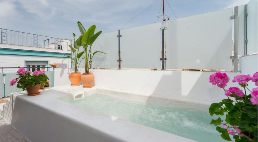 Photo of Pilatos Passage