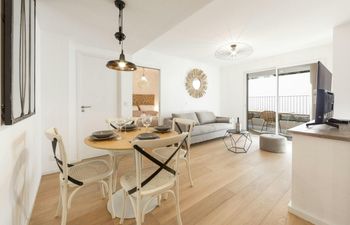 Seascape Stay Holiday Home