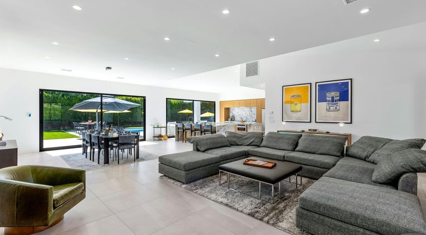 Photo of A Sunset Welcome