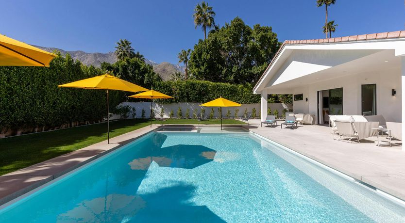 Photo of A Sunset Welcome