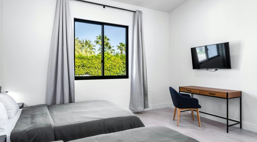 Photo of A Sunset Welcome