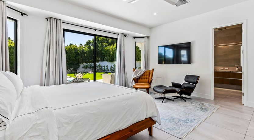 Photo of A Sunset Welcome