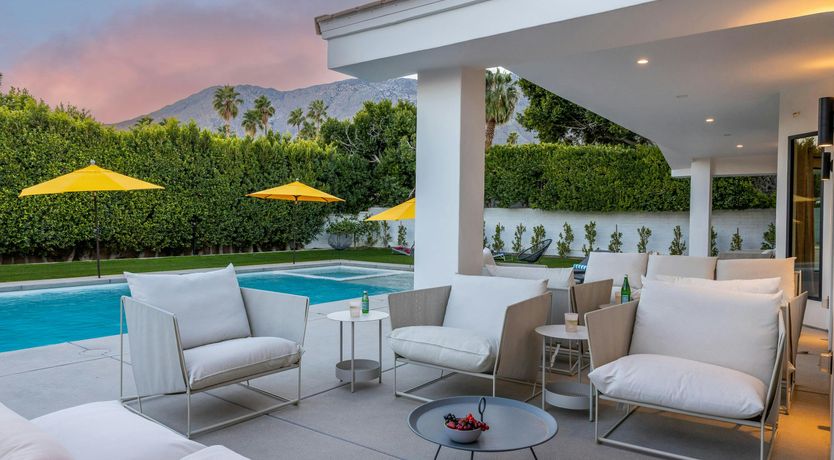 Photo of A Sunset Welcome