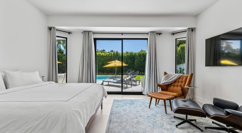 Photo of A Sunset Welcome