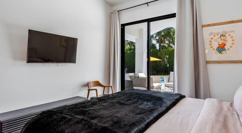 Photo of A Sunset Welcome