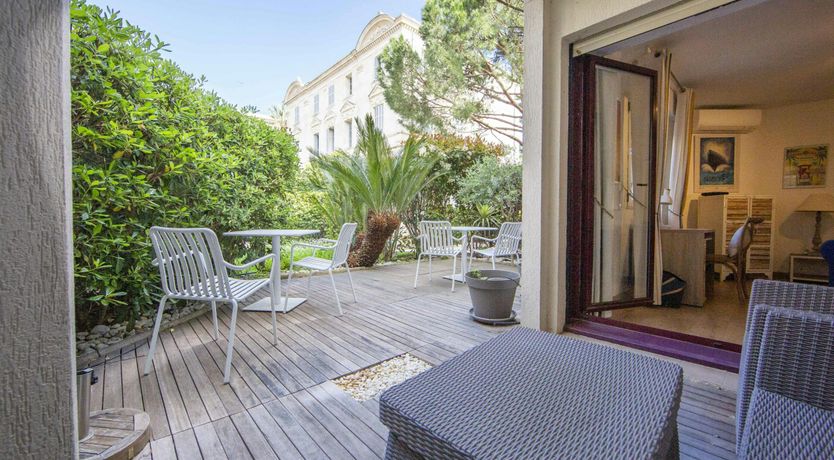 Photo of Classic Riviera