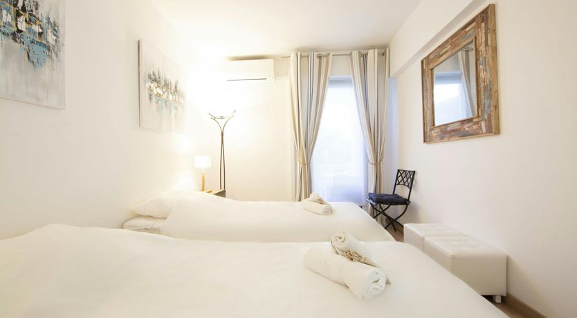 Photo of Classic Riviera