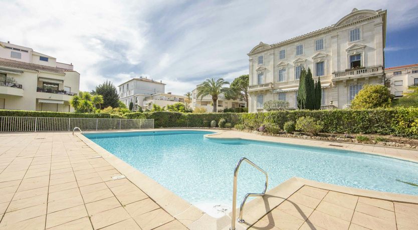 Photo of Classic Riviera