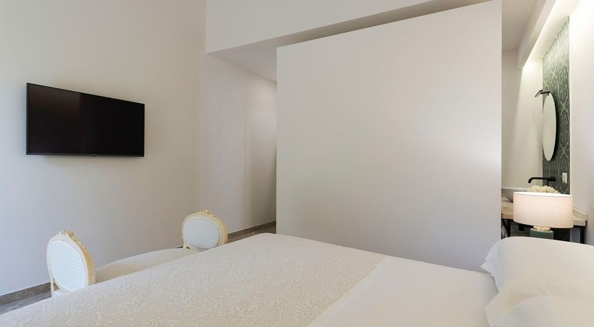 Photo of Rosolini Treasure