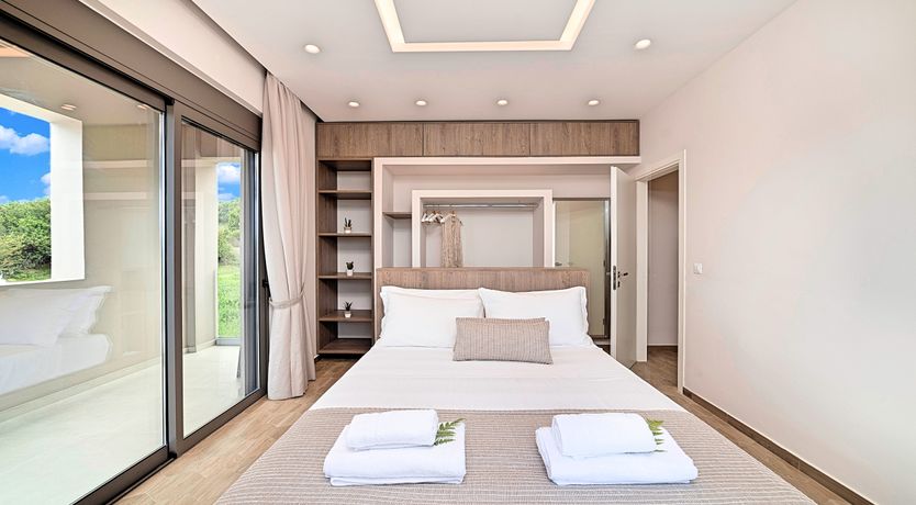 Photo of Cretan Lakeside Villa