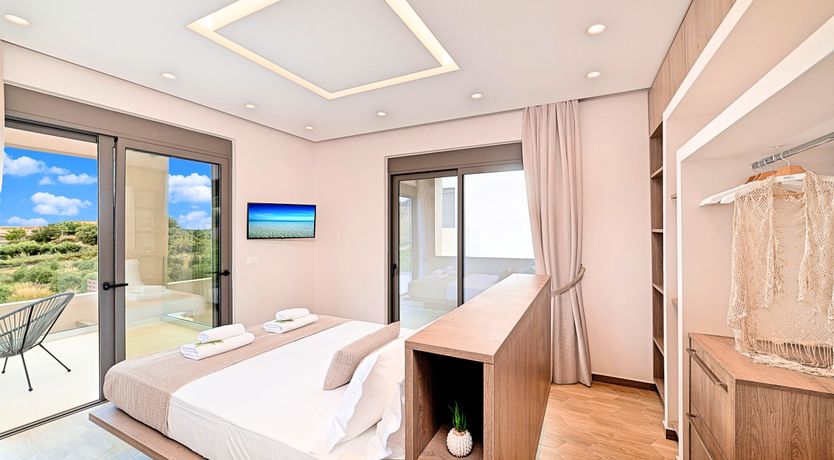 Photo of Cretan Lakeside Villa