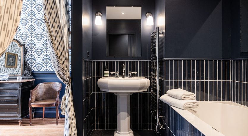 Photo of French Jewel