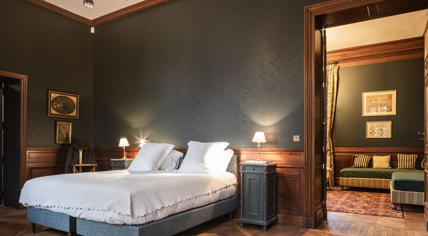 Photo of French Jewel