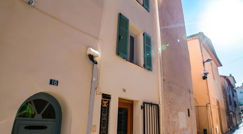 Photo of The Riviera's Gem