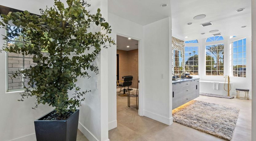 Photo of Crimson Retreat