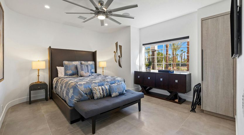 Photo of Crimson Retreat