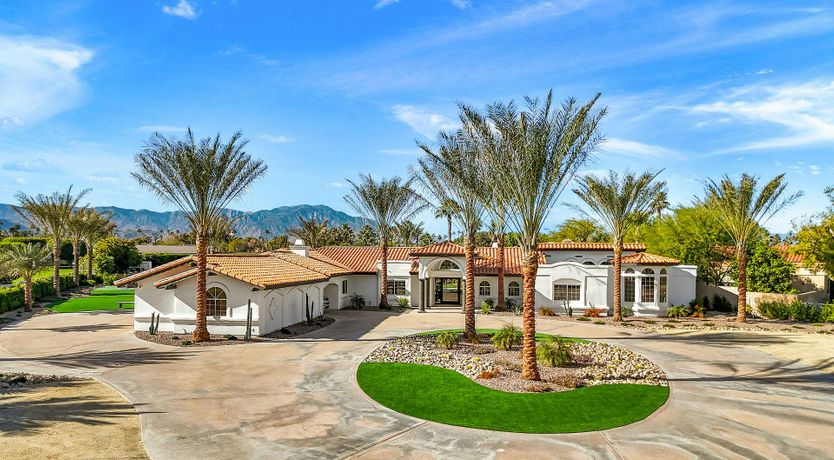 Photo of Crimson Retreat