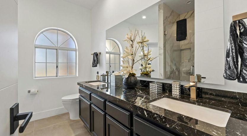 Photo of Crimson Retreat