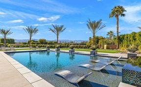 Photo of Crimson Retreat