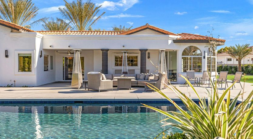 Photo of Crimson Retreat