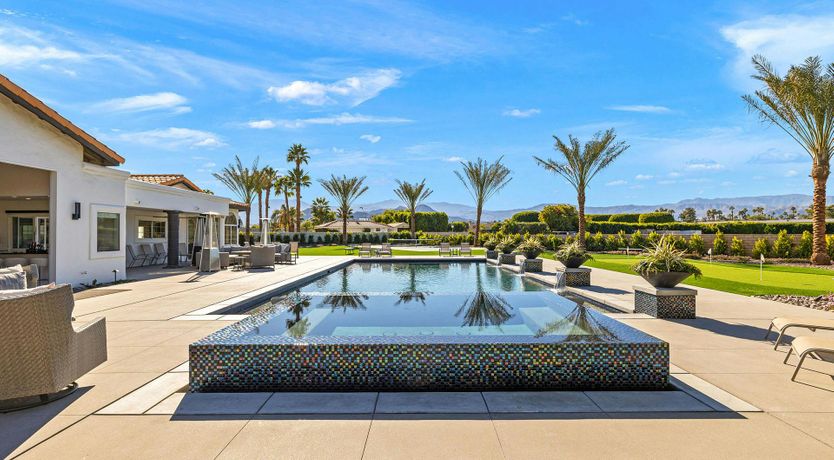 Photo of Crimson Retreat