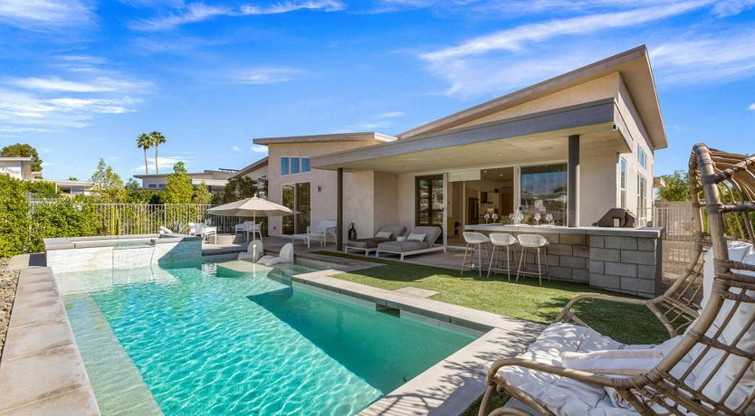 Photo of Desert Modernity