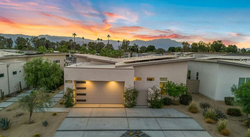 Photo of Desert Modernity