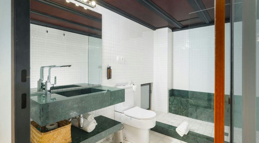 Photo of The Spanish Heart