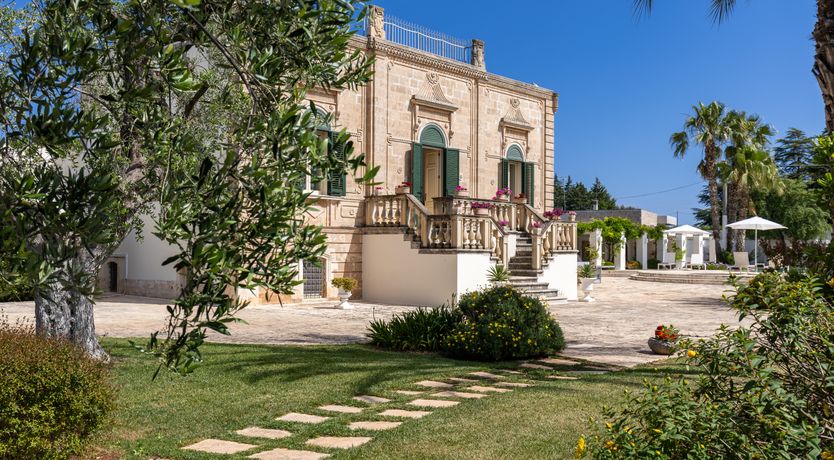 Photo of Coast & Character