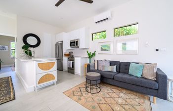 Oceanic Dawn Holiday Home
