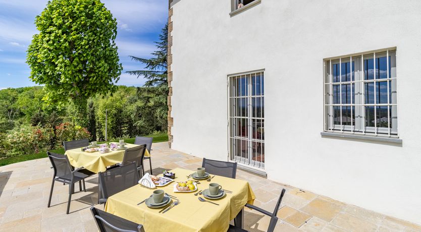 Photo of Arezzo Window