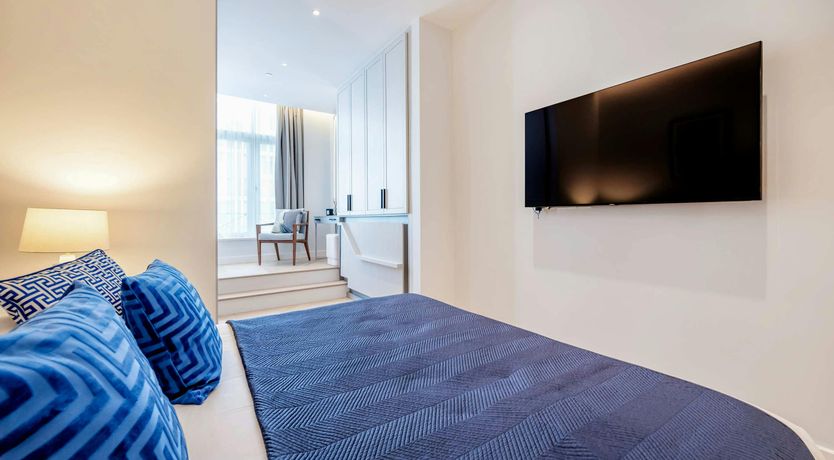 Photo of Silver & Serenity