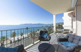 Photo of sea-view-terrace-1