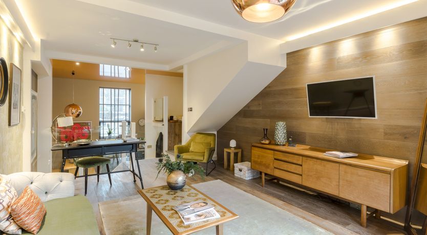 Photo of Neon Melody