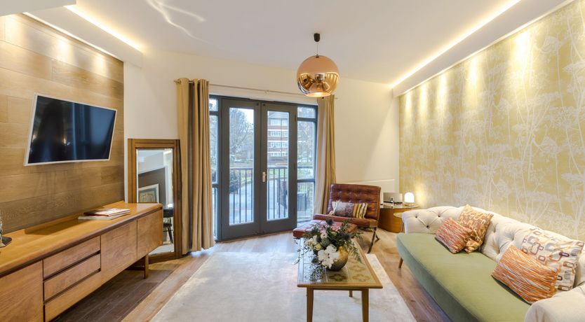 Photo of Neon Melody